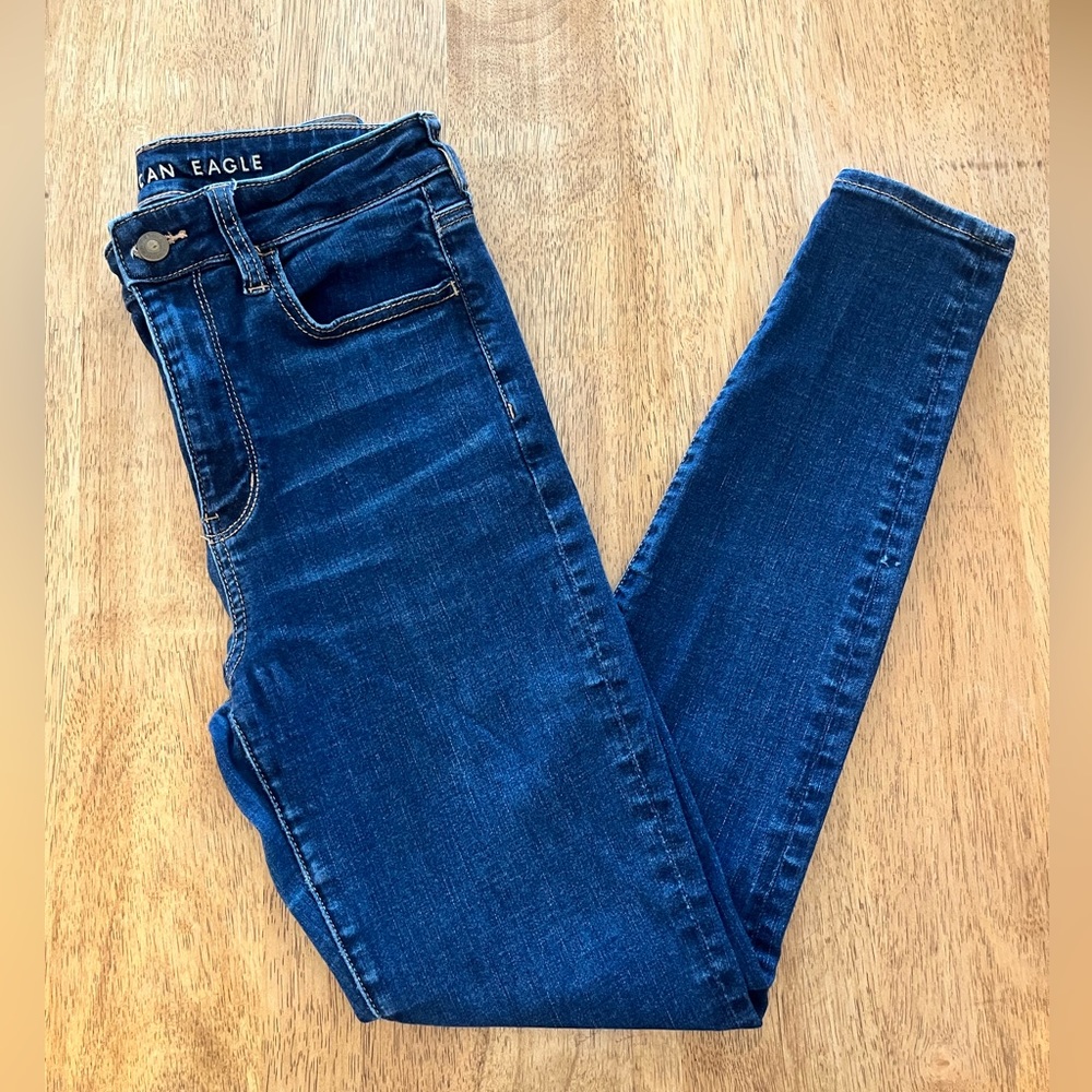 American Eagle Super Hi Rise Jegging- size 8 regular